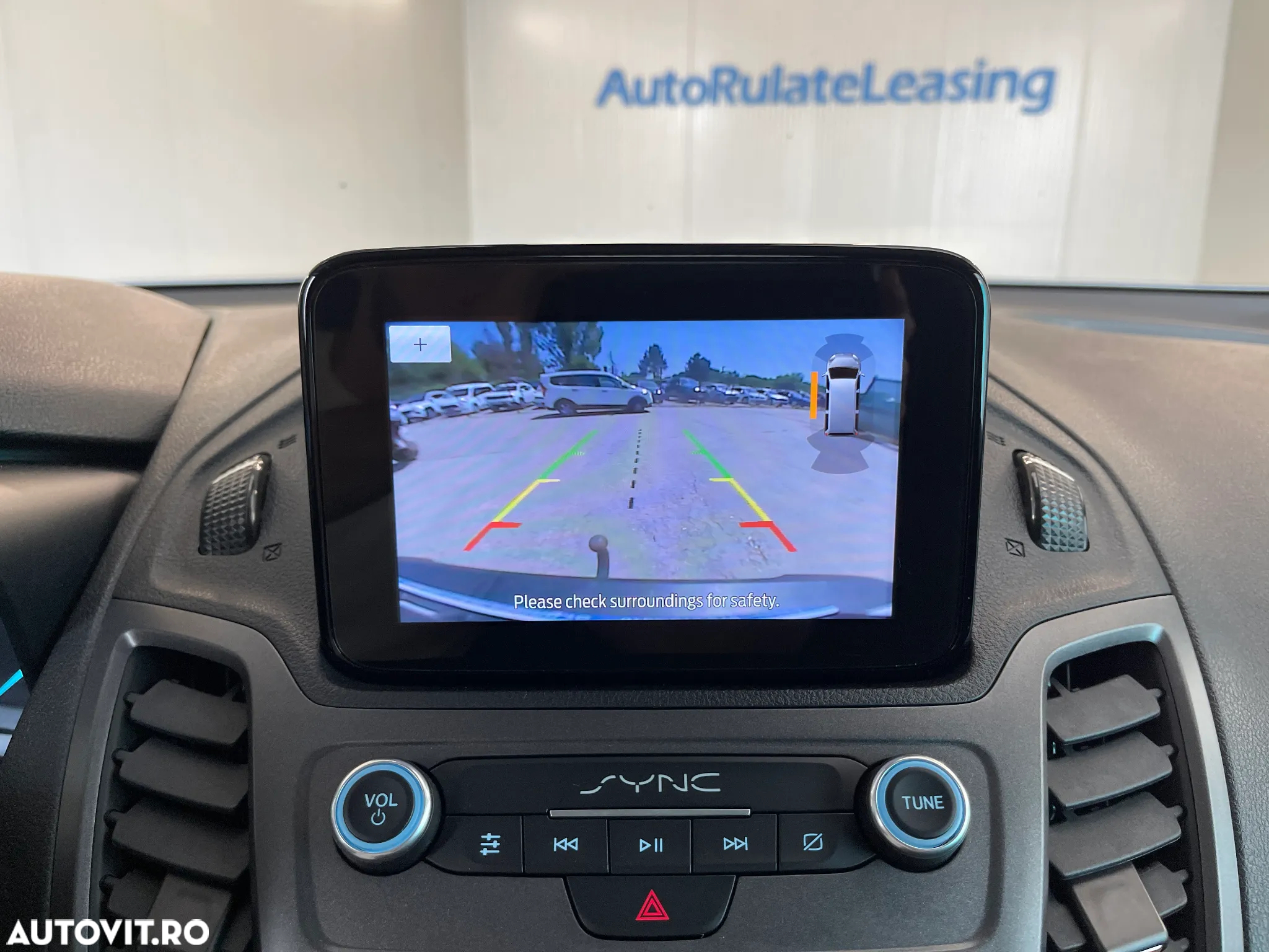 Ford Transit Connect - 12