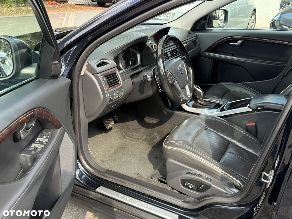 Volvo XC 70 - 12