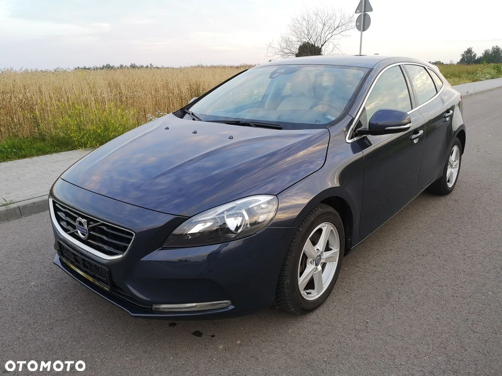 Volvo V40 D3 Momentum - 37