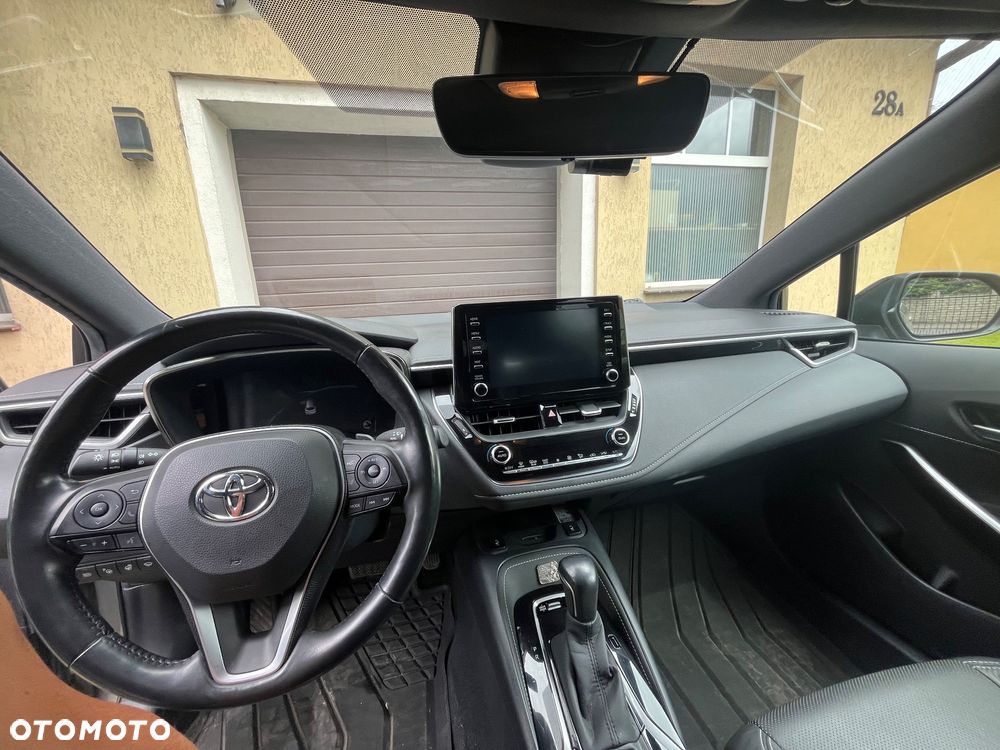 Toyota Corolla - 10