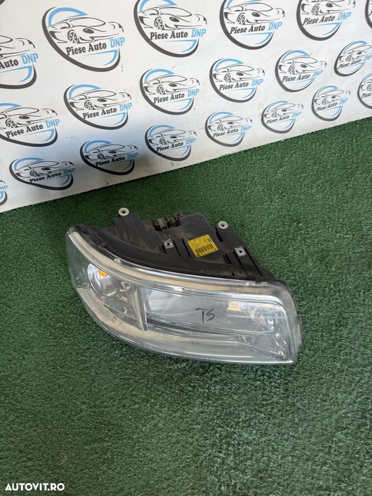 Far dreapta vw Volkswagen transporter T5 - 3