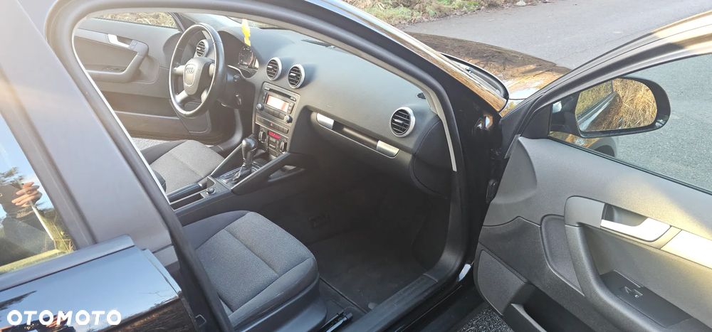 Audi A3 Sportback - 8