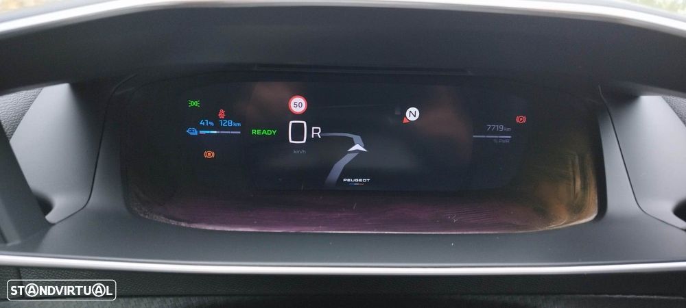 Peugeot e-2008 54 kWh GT - 22