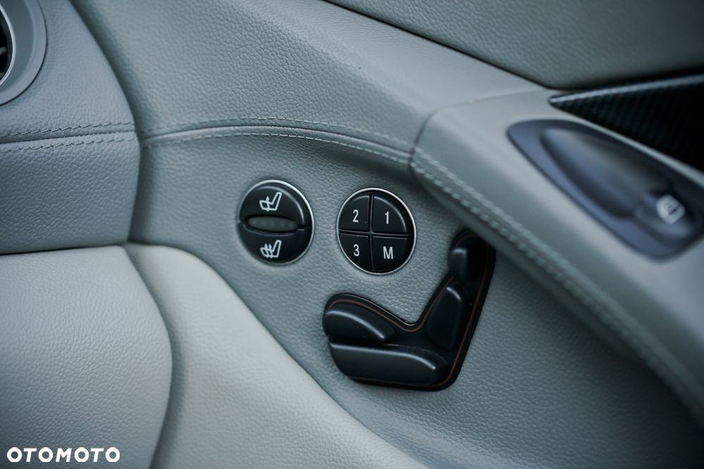 Mercedes-Benz SL 500 7G-TRONIC - 37