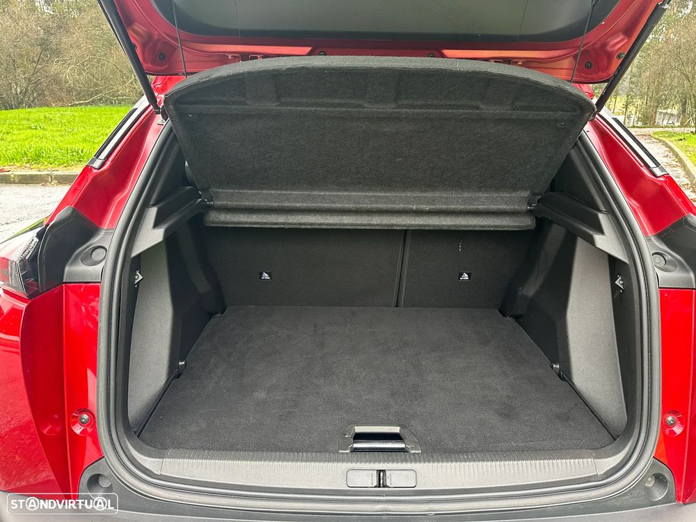 Peugeot e-2008 50 kWh Allure Pack - 27