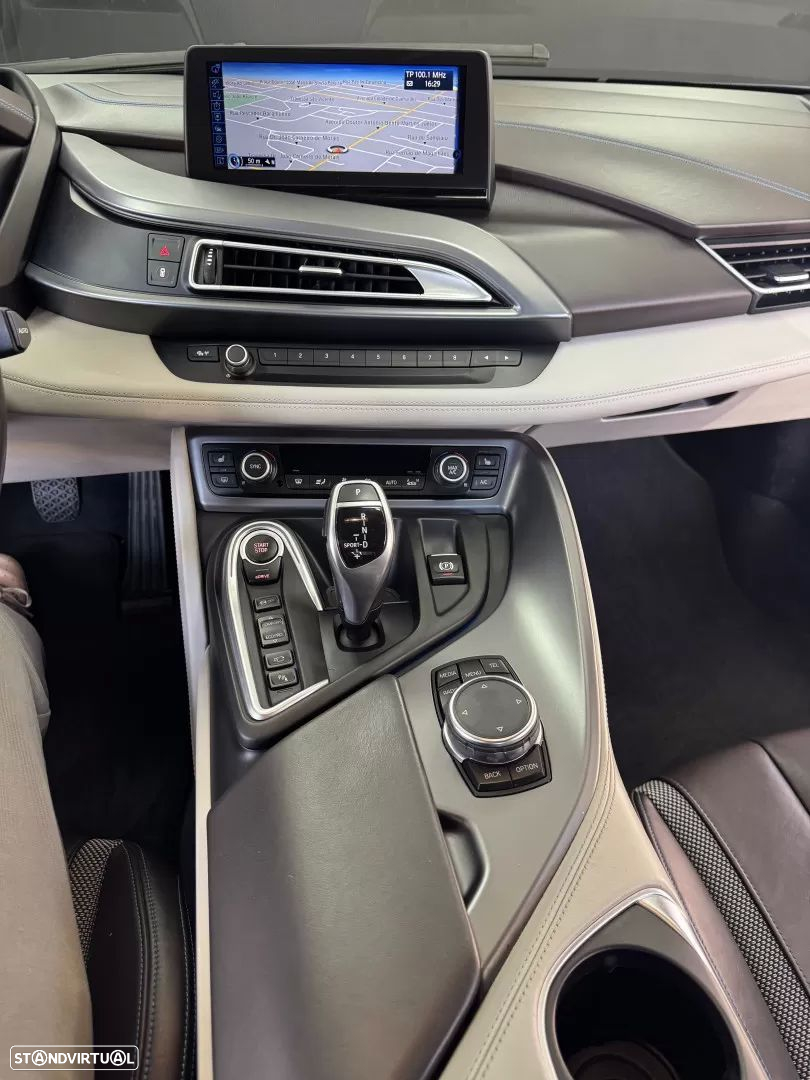 BMW i8 Standard - 48