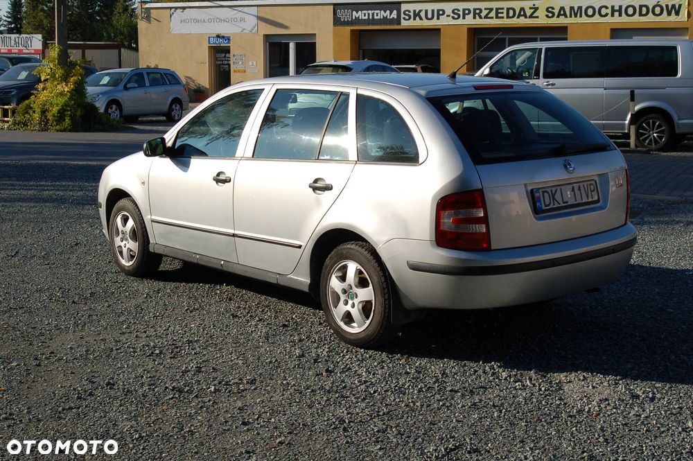 Skoda Fabia - 4