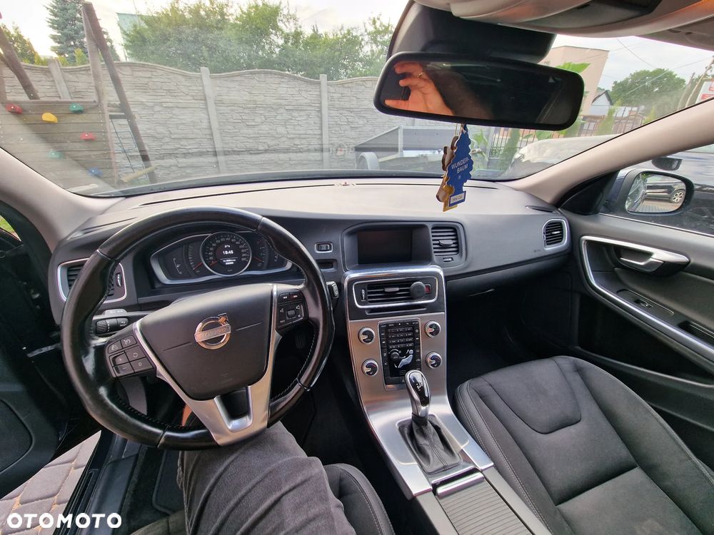 Volvo V60 D4 Drive-E Momentum - 7