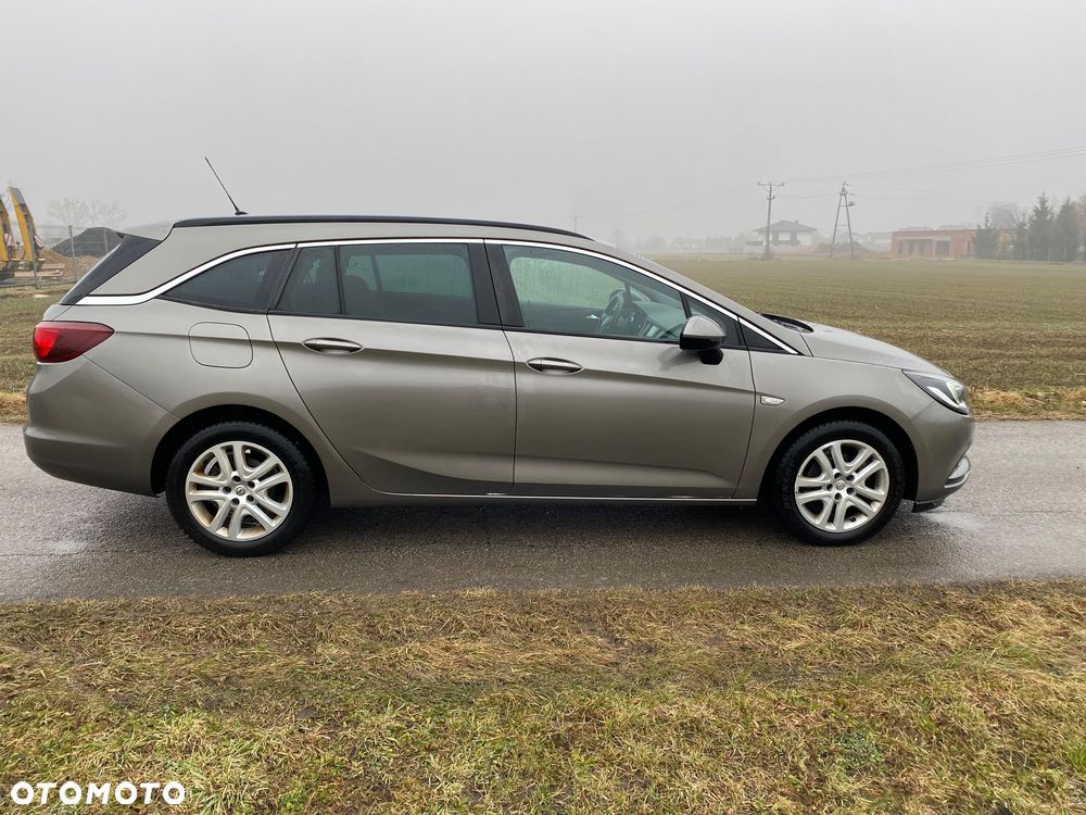 Opel Astra 1.4 T Dynamic - 4