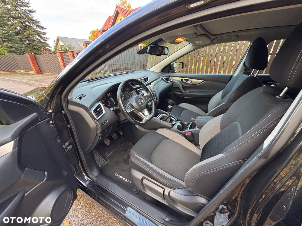 Nissan Qashqai 1.5 dCi N-Connecta EU6 - 15