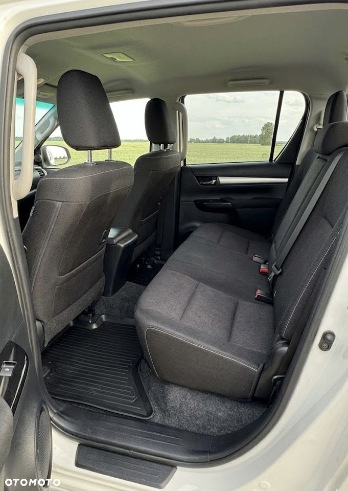 Toyota Hilux 2.4 D-4D Double Cab SR5 4x4 - 10