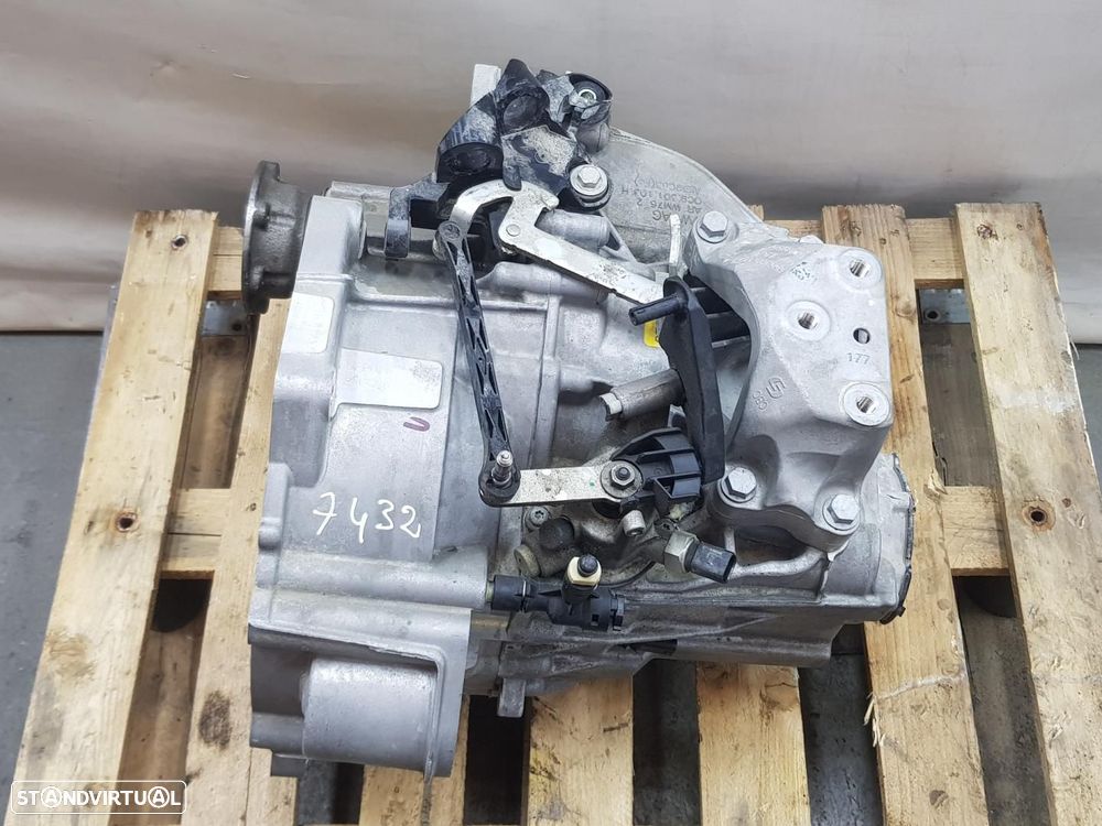 CAIXA DE VELOCIDADES VOLKSWAGEN SIN DEFINIR REF. UFP - 1