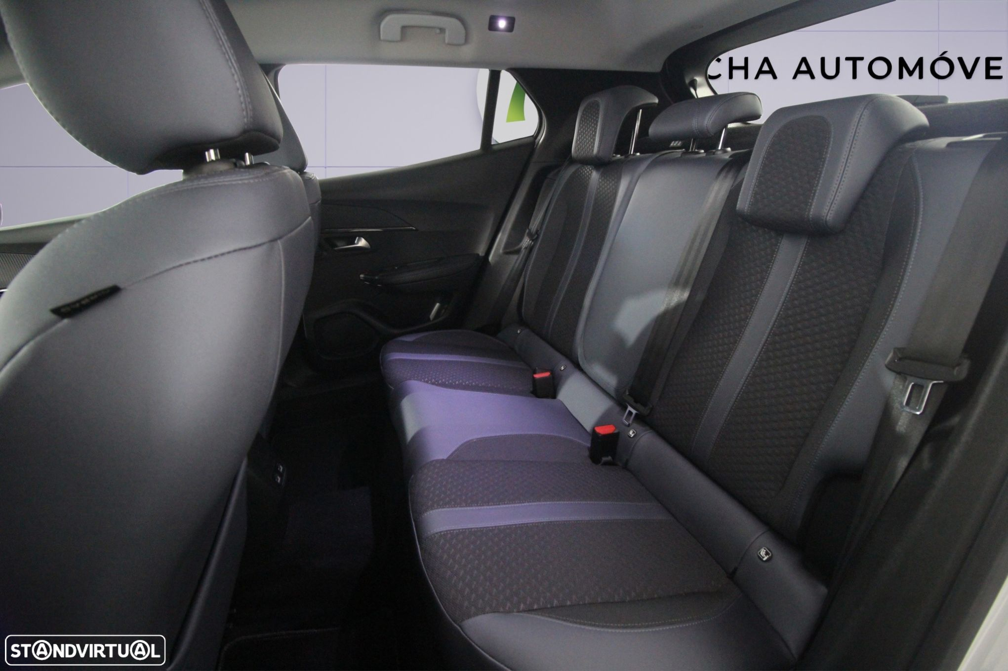 Peugeot e-2008 50 kWh Allure - 12