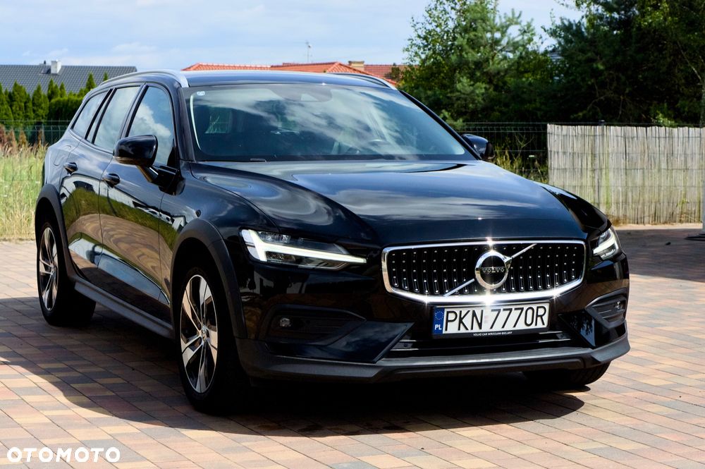Volvo V60 Cross Country B4 D AWD Geartronic Pro - 1