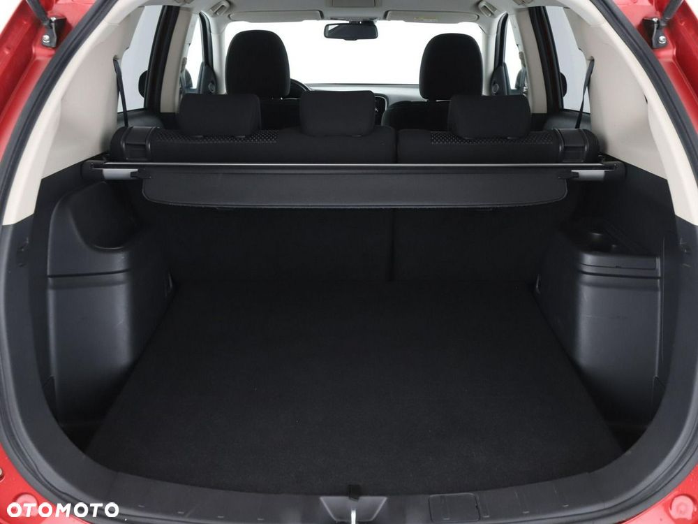 Mitsubishi Outlander 2.0 2WD SUV-Star - 21