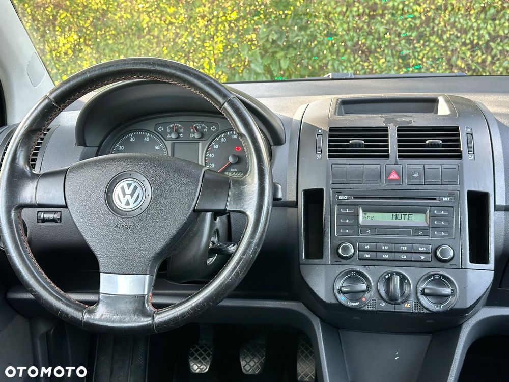 Volkswagen Polo 1.4 16V Fun - 12