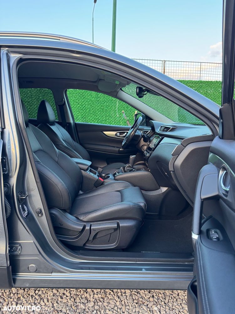 Nissan Qashqai 1.6 DCI Xtronic TEKNA+ - 12