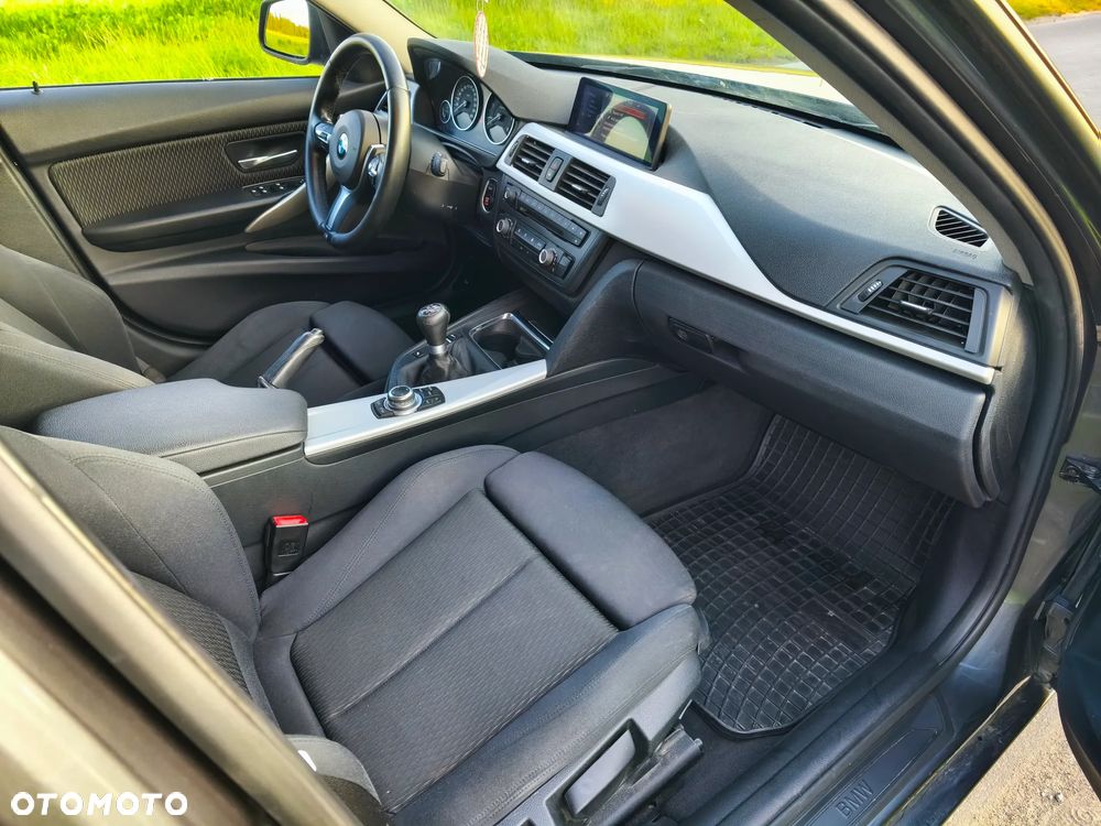 BMW Seria 3 318d DPF - 6