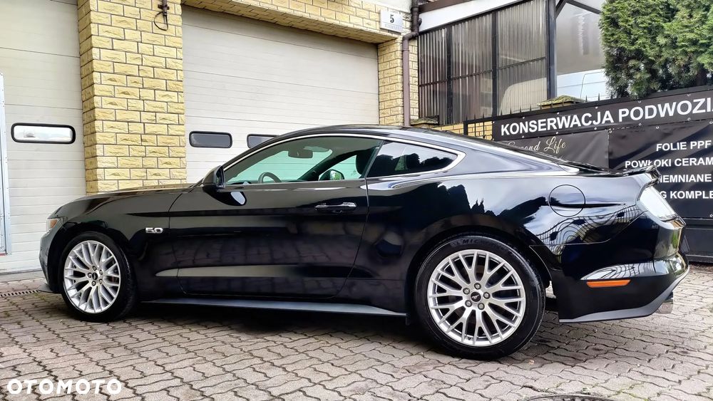 Ford Mustang 5.0 V8 GT - 28
