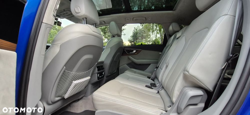 Audi Q7 - 30