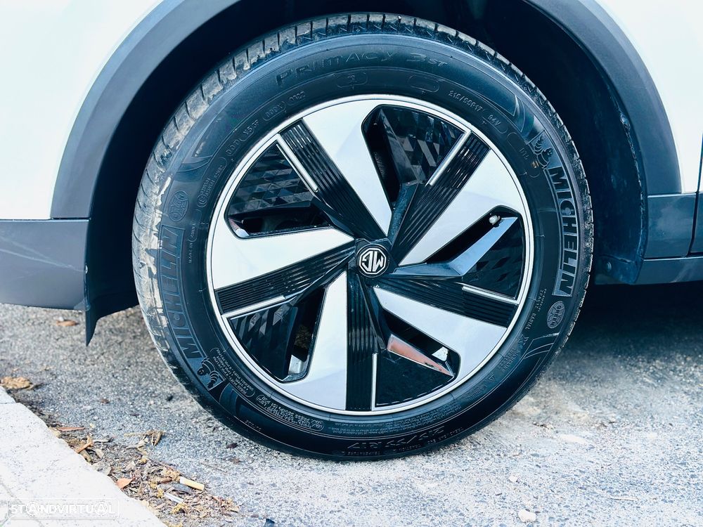 MG ZS - 6