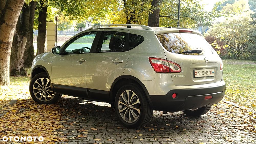 Nissan Qashqai 2.0 visia - 4