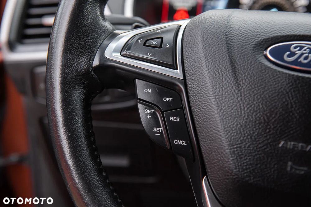 Ford Edge - 23