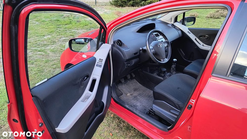 Toyota Yaris - 9