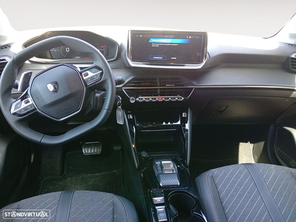 Peugeot 208 - 10