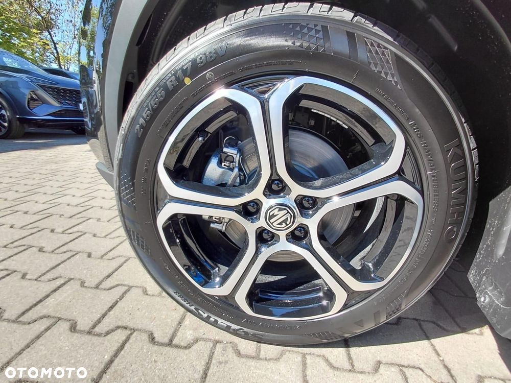 MG ZS 1.5 HEV+ Excite - 9