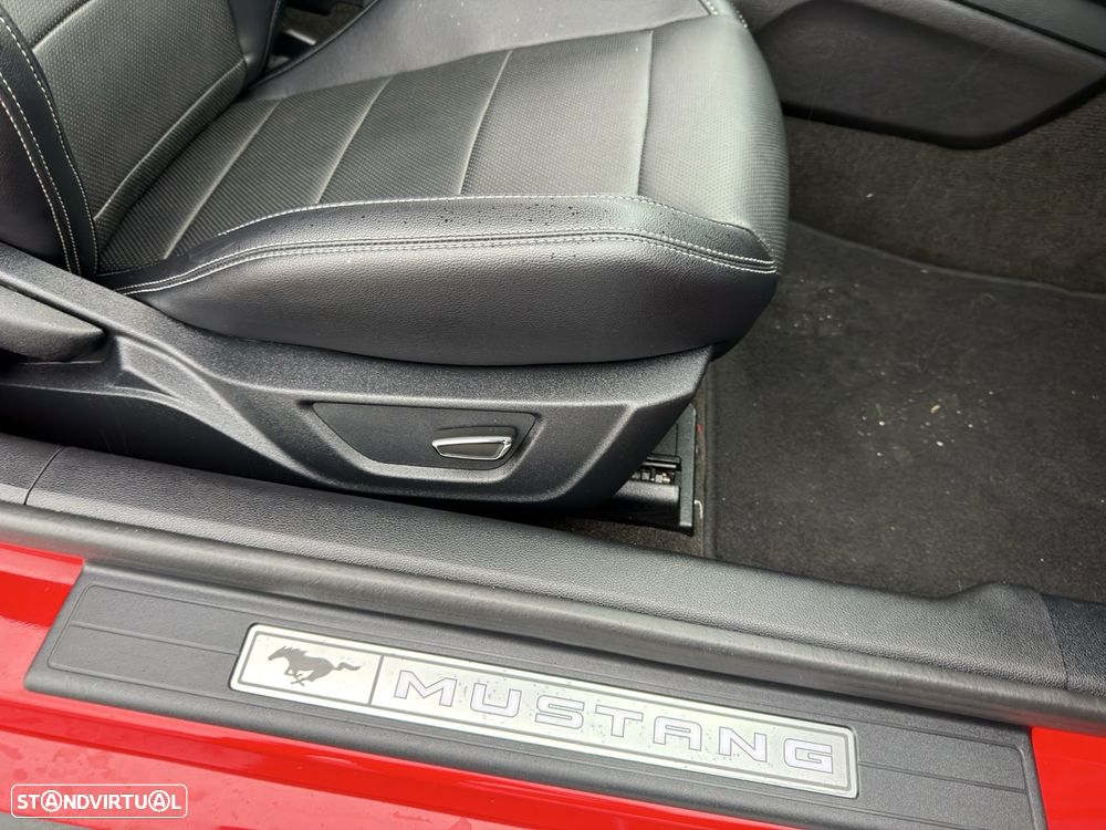 Ford Mustang 2.3i EcoBoost - 9