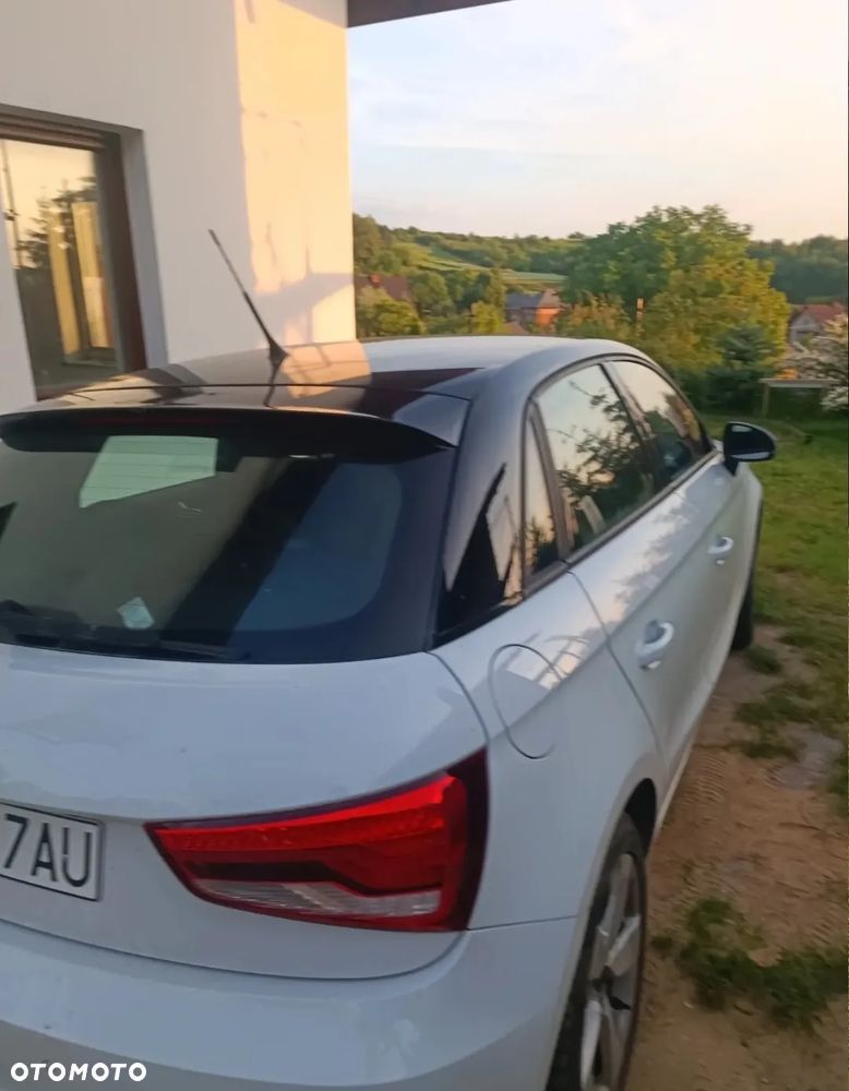 Audi A1 lift 2016 rok ful wersja 1.6 diesel 136 koni - 7