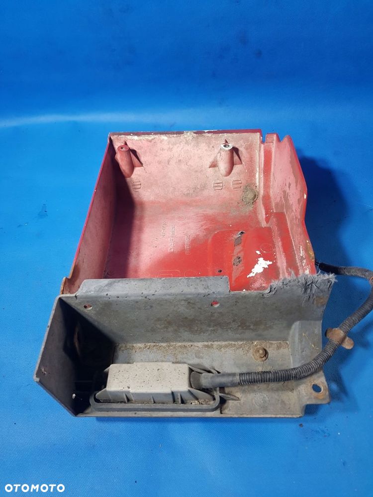 DAF 65 75 85 CF Przedłużenie kabiny stopnicy LEWE KRÓTKA KABINA - 3