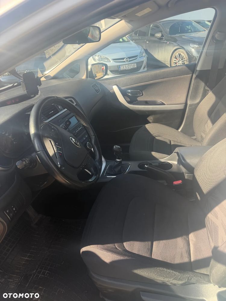 Kia Ceed - 7