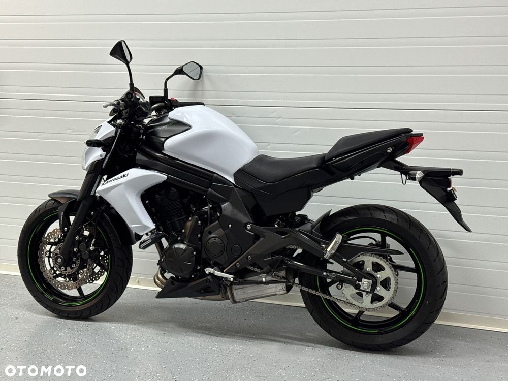 Kawasaki ER - 21