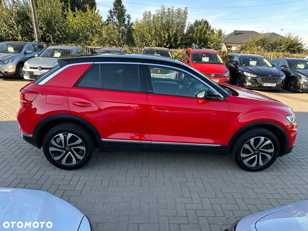 Volkswagen T-Roc - 38