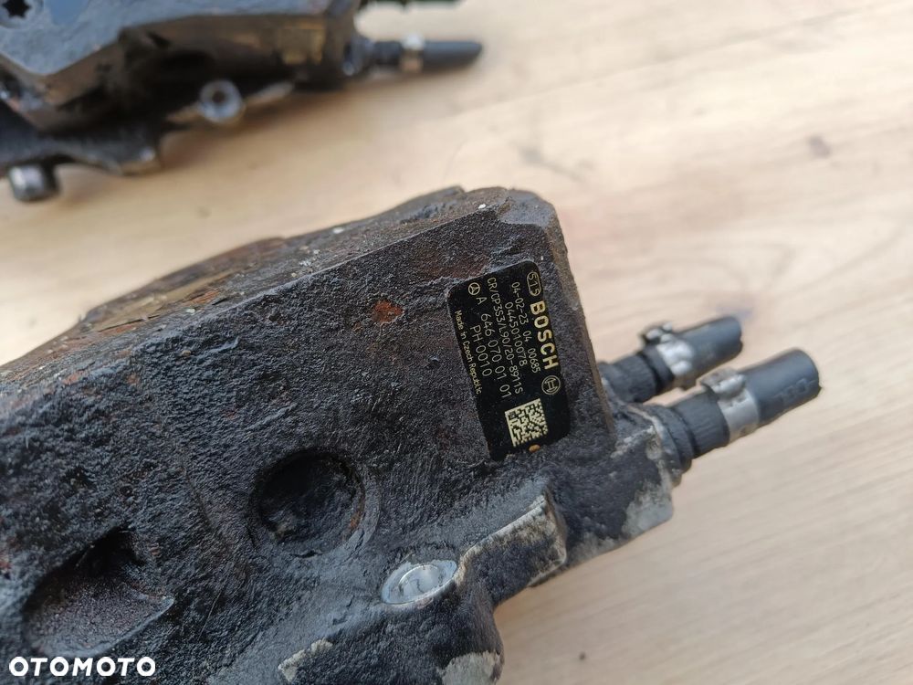 MERCEDES W203 W209 CLK W211 2.2 2.7 3.2 CDI POMPA WTRYSKOWA WYSOKIEGO CIŚNIENIA A6460700101 - 7