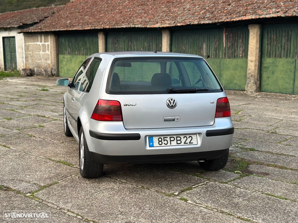 VW Golf 1.6i Confortline - 8