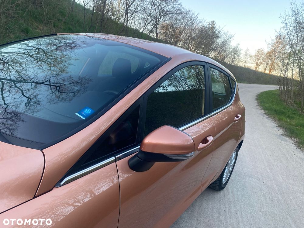 Ford Fiesta 1.0 EcoBoost S&S TITANIUM X - 29