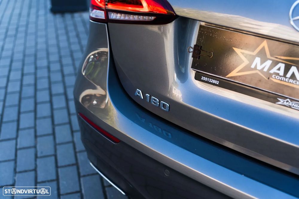Mercedes-Benz A 180 7G-DCT AMG Line - 28
