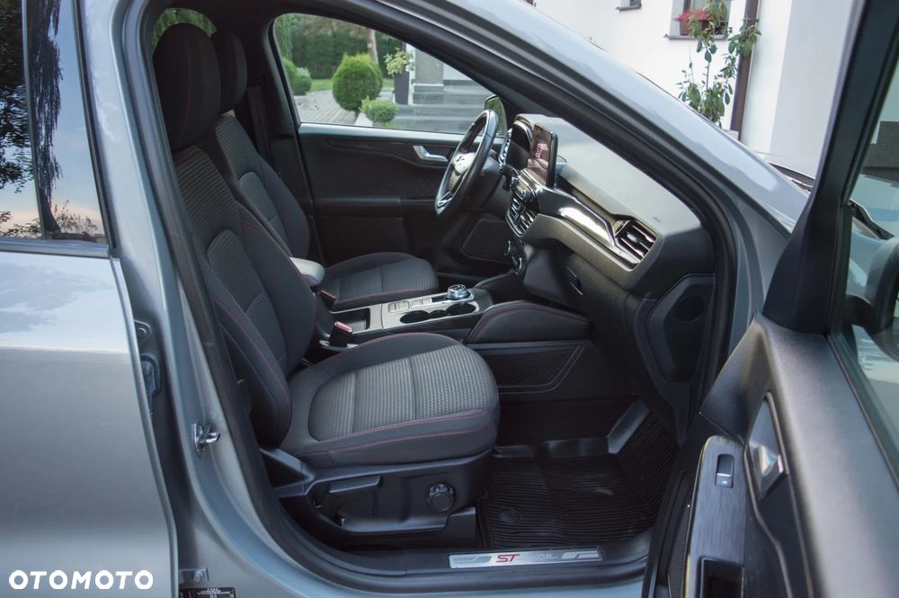 Ford Kuga 2.5 Duratec FHEV ST-LINE - 33