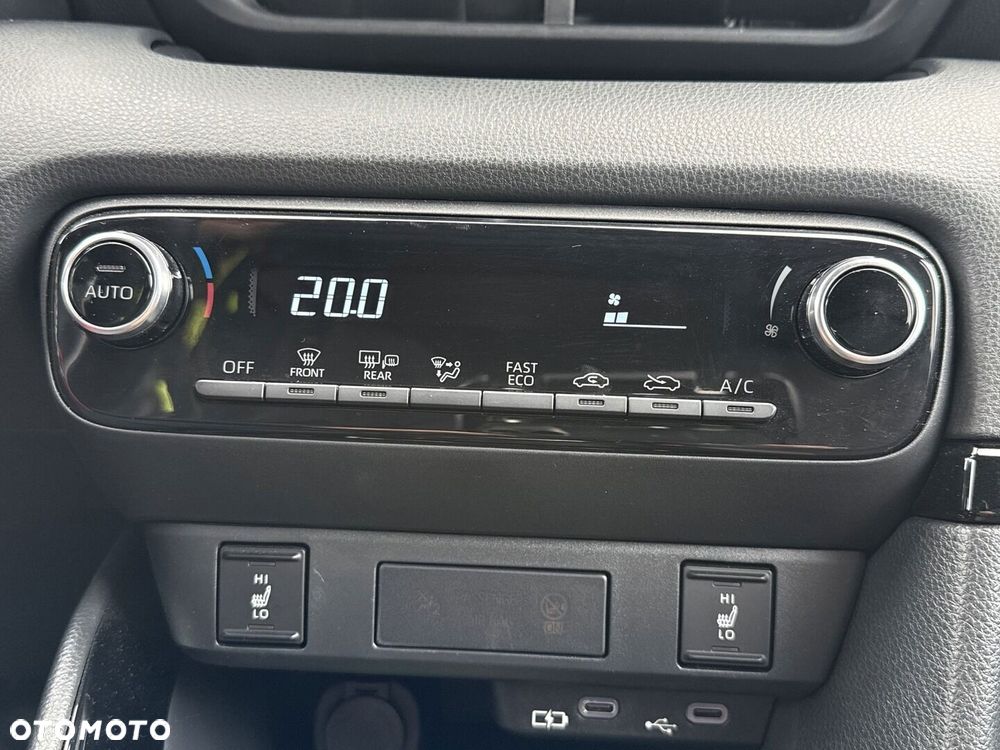Toyota Yaris Hybrid 1.5 Style - 27
