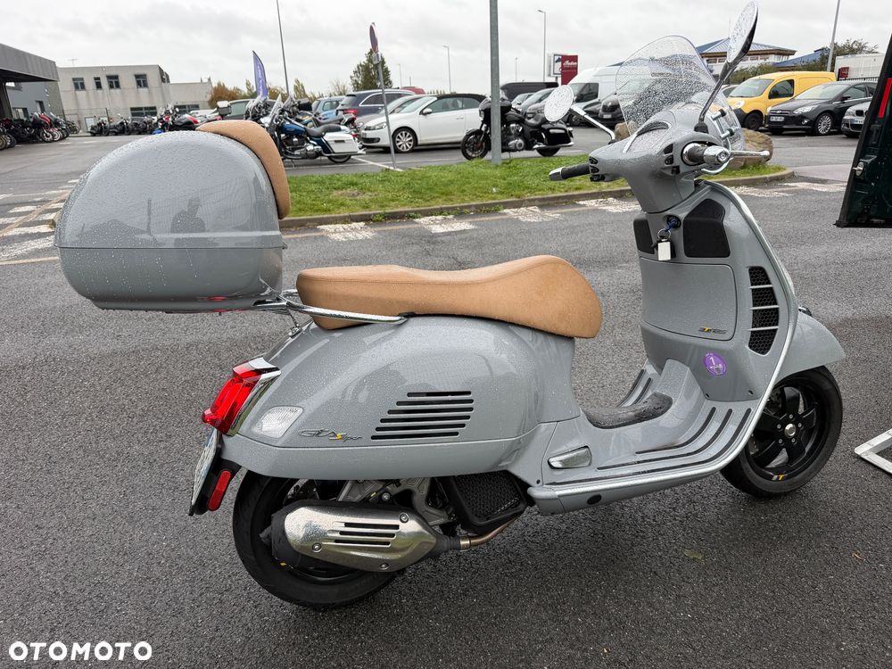 Vespa GTS - 18