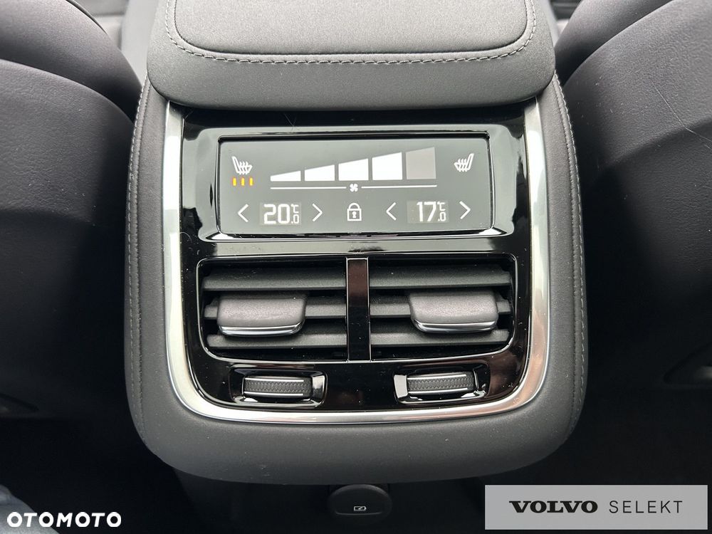 Volvo XC 90 - 33