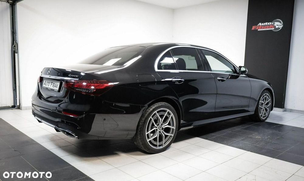 Mercedes-Benz Klasa E 220 d 4Matic 9G-TRONIC AMG Line - 12