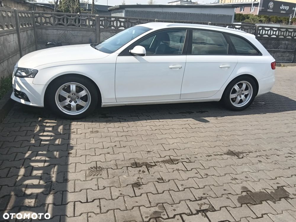 Audi A4 Avant 2.0 TDI - 11