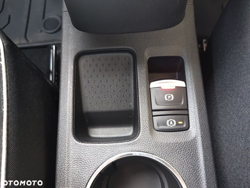 Renault Captur 1.3 TCe mHEV Techno - 25