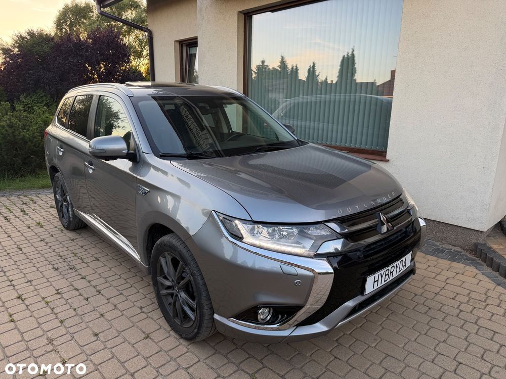 Mitsubishi Outlander Intense + - 19