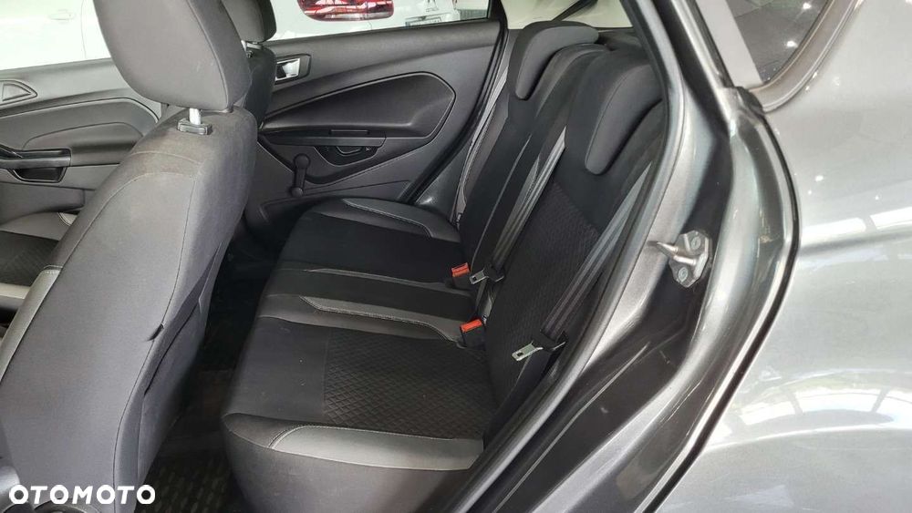 Ford Fiesta - 18