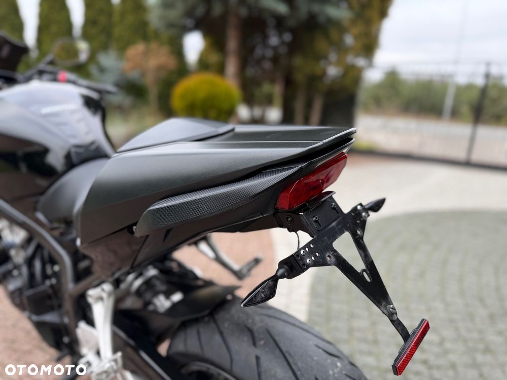 Honda CBR - 21